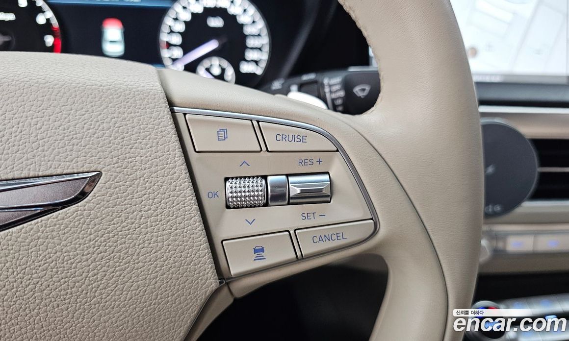 Genesis G90 фото 28