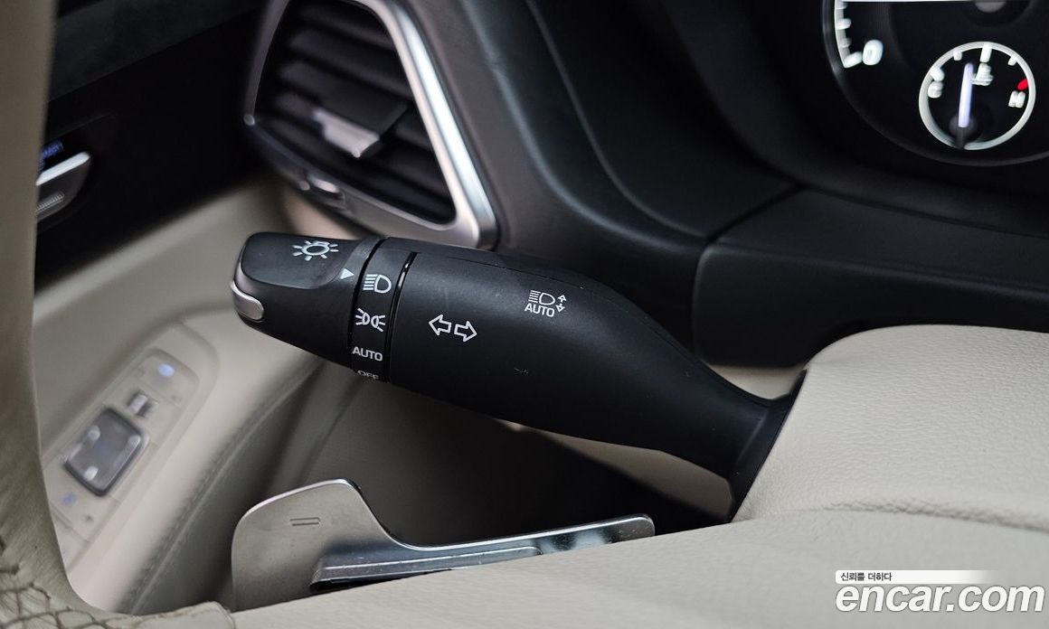 Genesis G90 фото 32