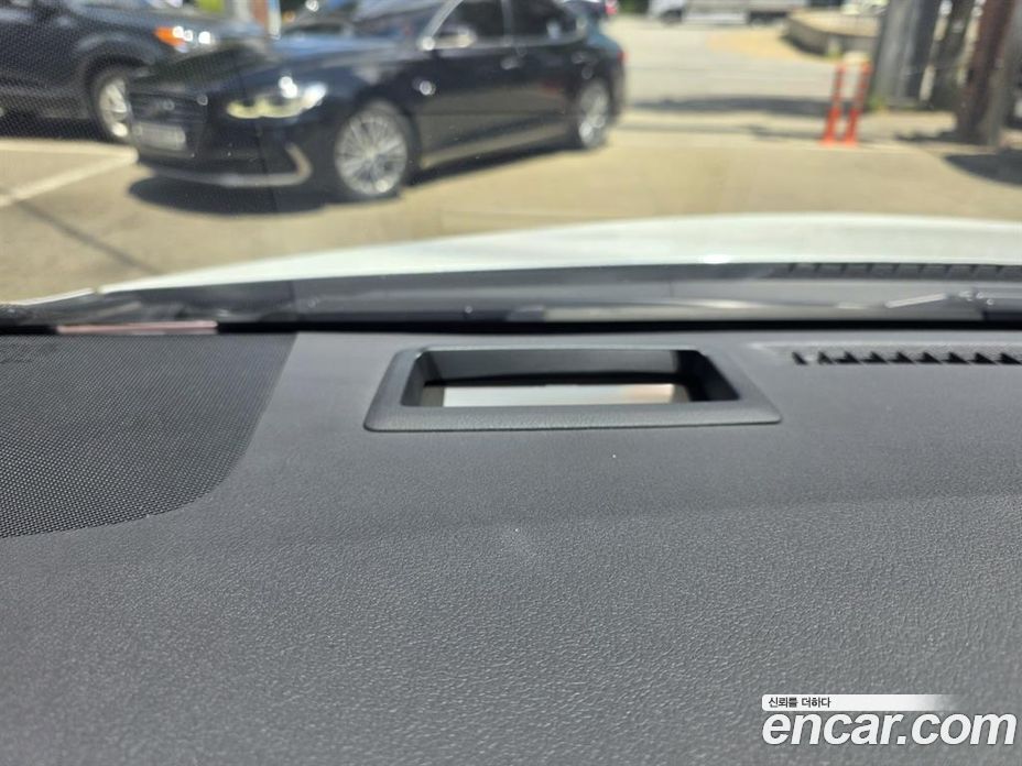 Toyota Prius Prime фото 14