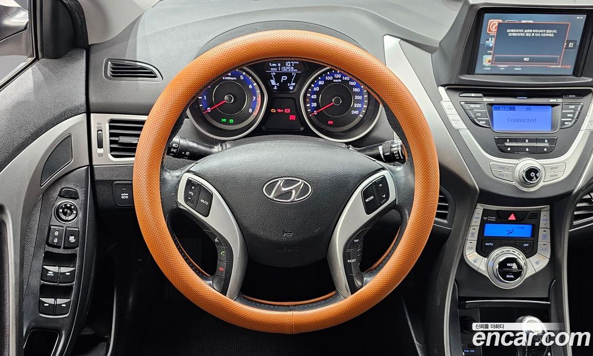 Hyundai Avante (MD) фото 12