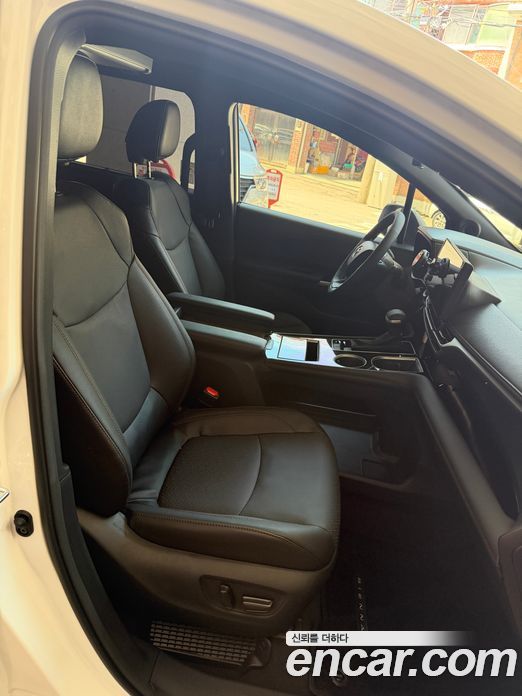 Toyota Sienna 4th Gen фото 9