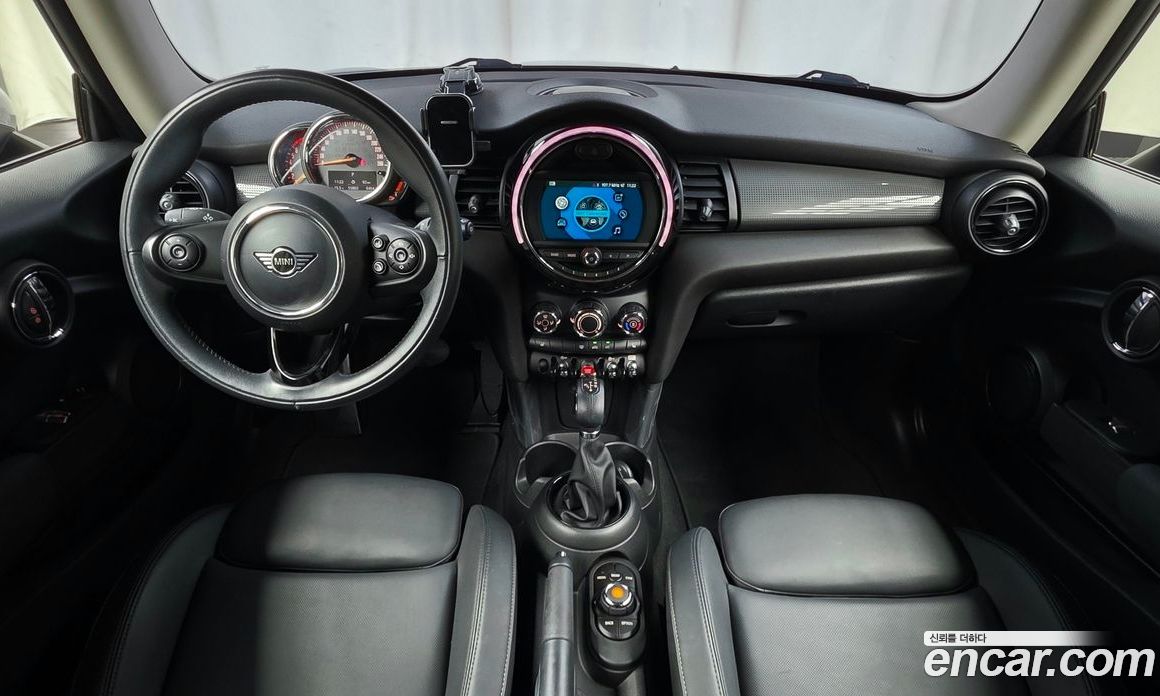 Mini Cooper фото 7