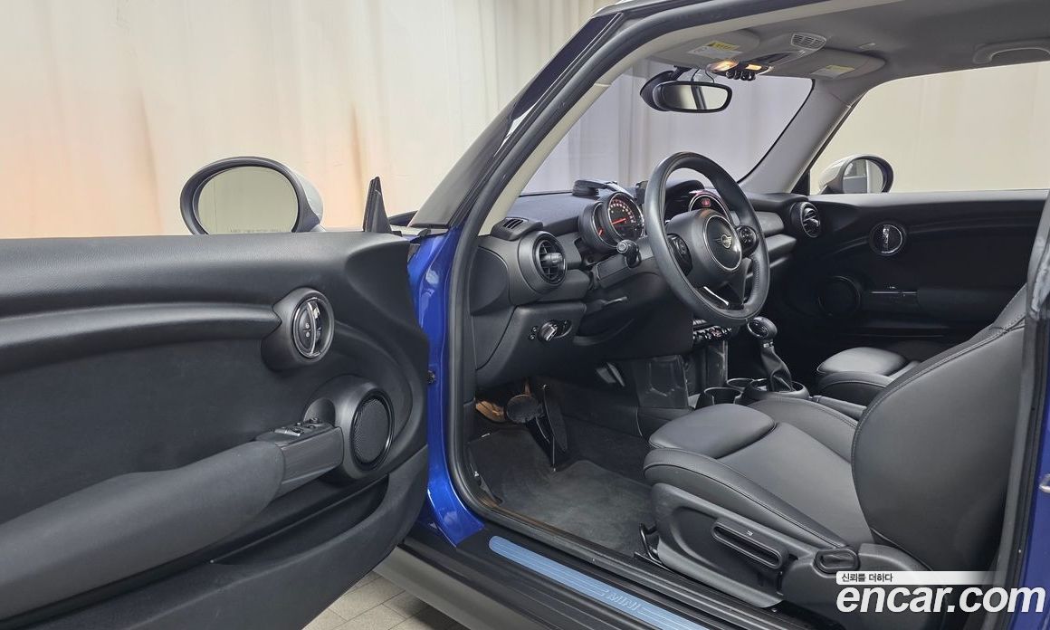 Mini Cooper фото 10