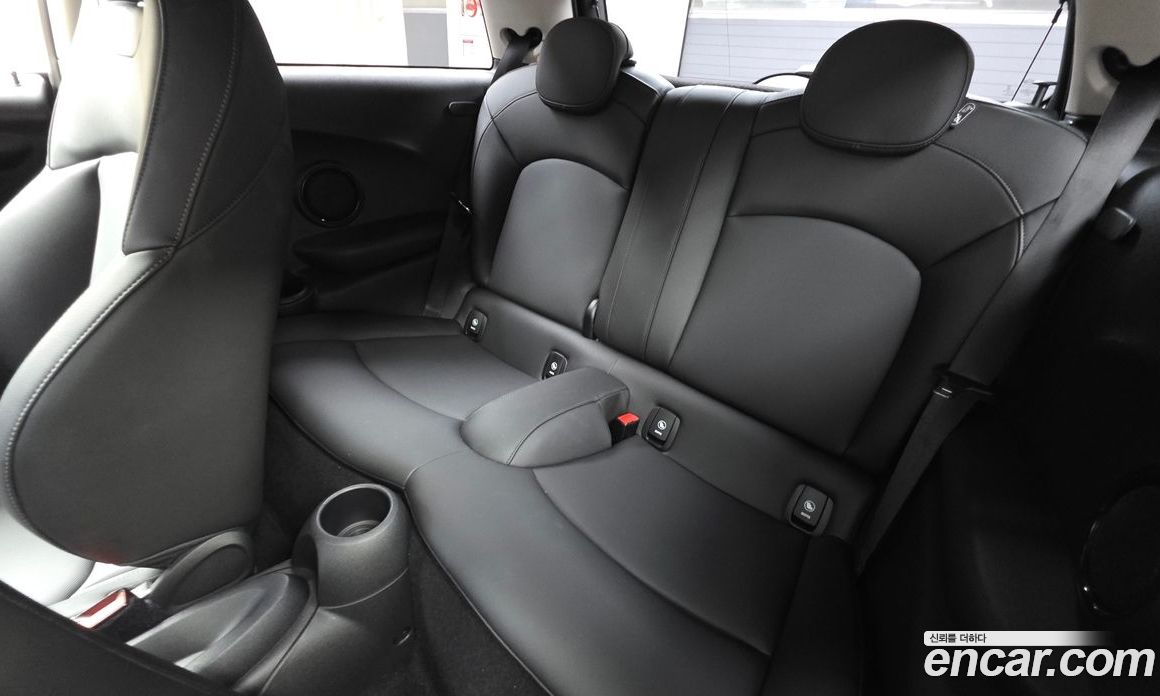 Mini Cooper фото 12