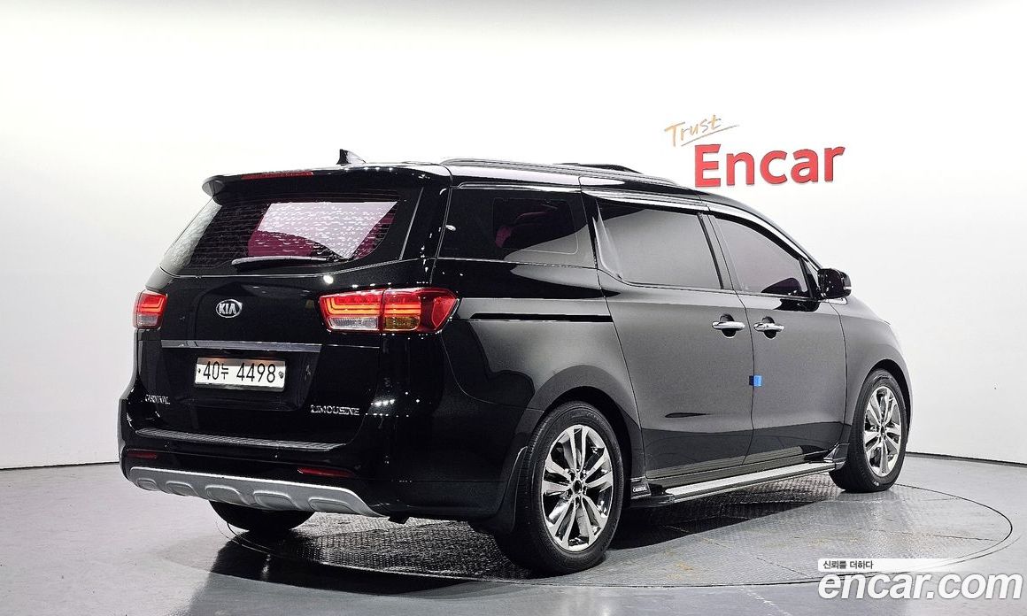 Kia Carnival 3rd Gen фото 2