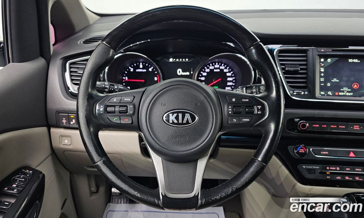 Kia Carnival 3rd Gen фото 15