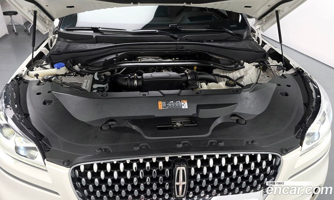 Lincoln Aviator 2nd Gen фото 6