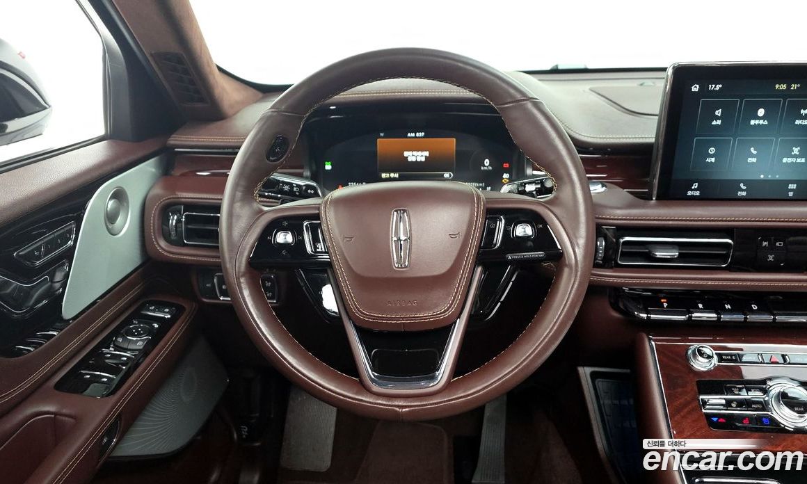 Lincoln Aviator 2nd Gen фото 12