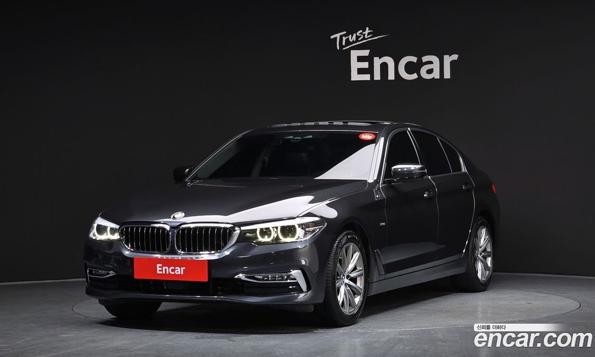 BMW 5-Series (G30)