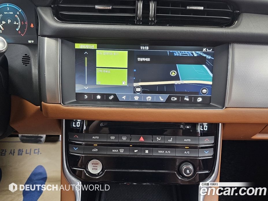 Jaguar XF (X260) фото 14