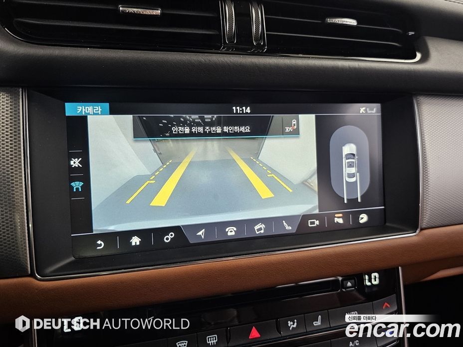Jaguar XF (X260) фото 15