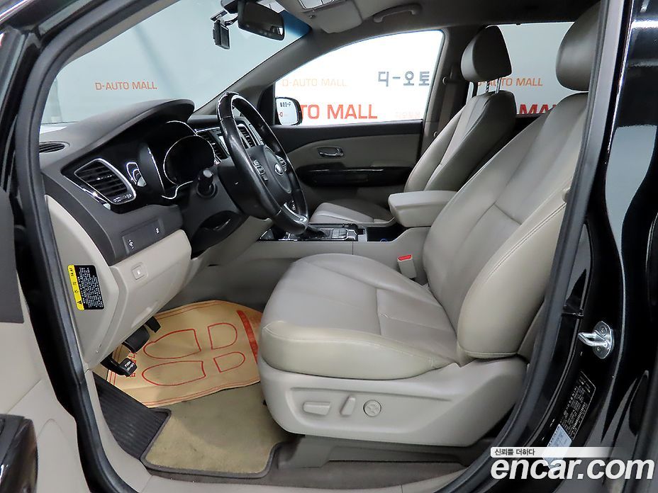 Kia Carnival 3rd Gen фото 10