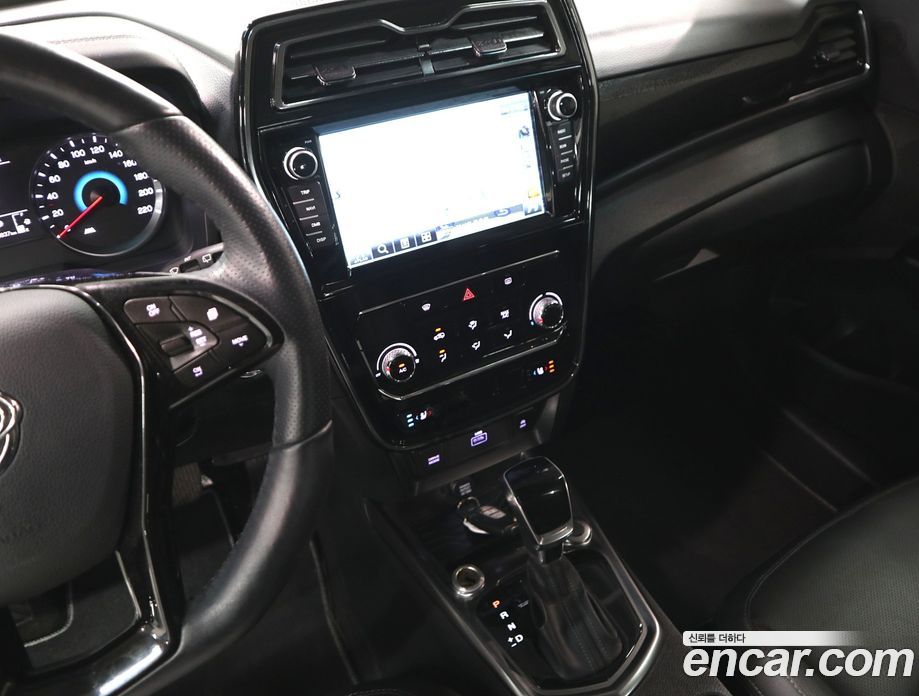 SsangYong (KG Mobility) Tivoli Beli фото 11