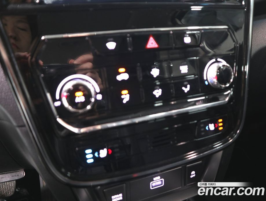 SsangYong (KG Mobility) Tivoli Beli фото 14
