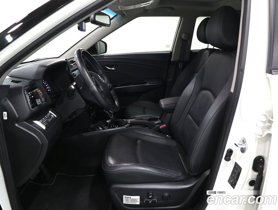 SsangYong (KG Mobility) Tivoli Beli фото 15