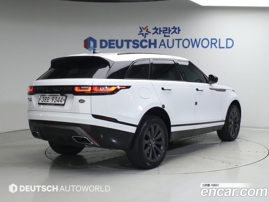 Land Rover Range Rover Velar фото 2