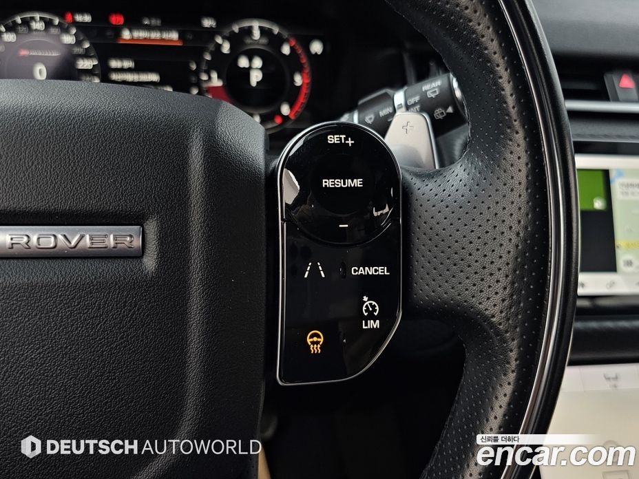 Land Rover Range Rover Velar фото 17