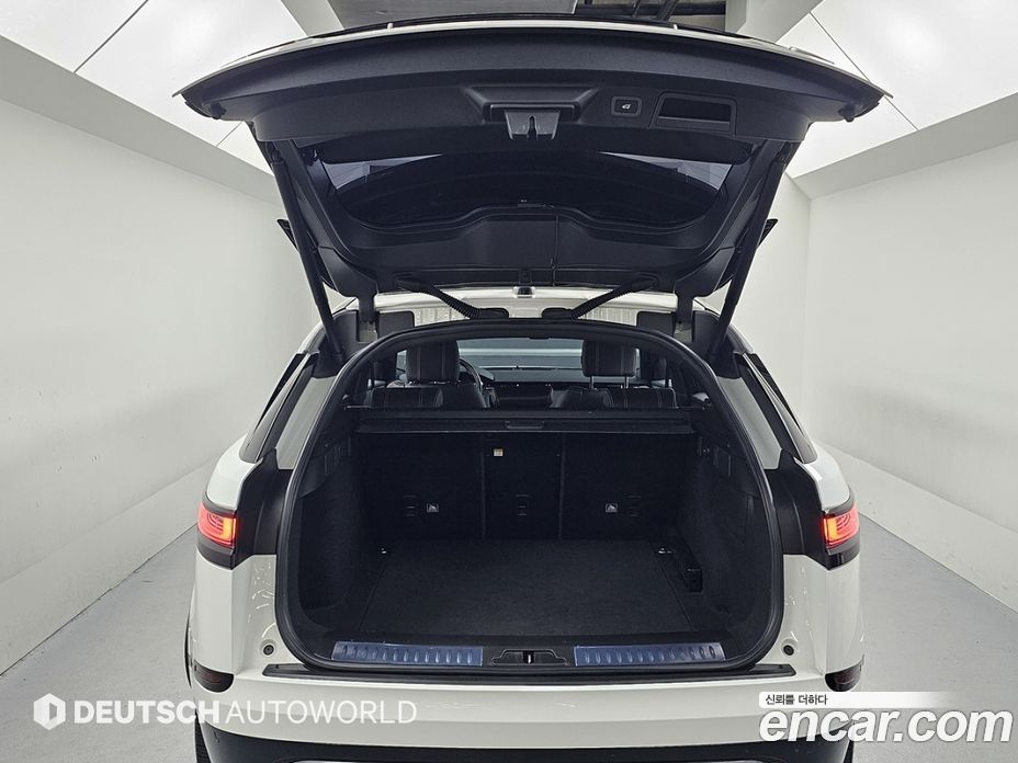 Land Rover Range Rover Velar фото 19