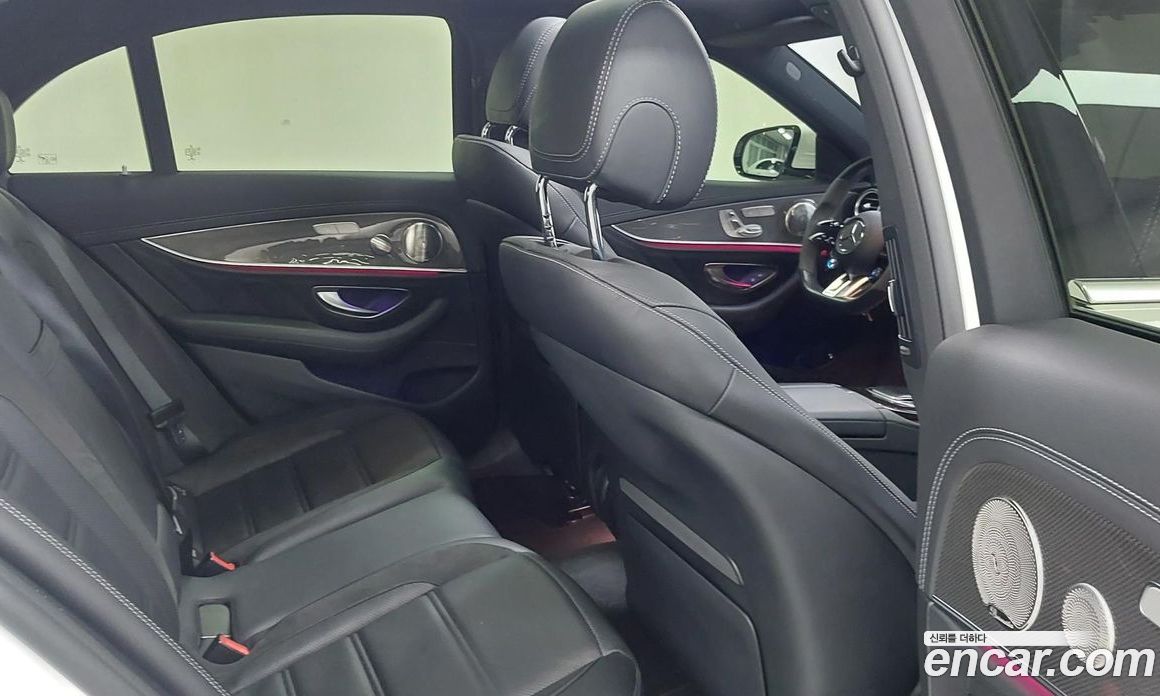 Mercedes-Benz E-Class W213 фото 10