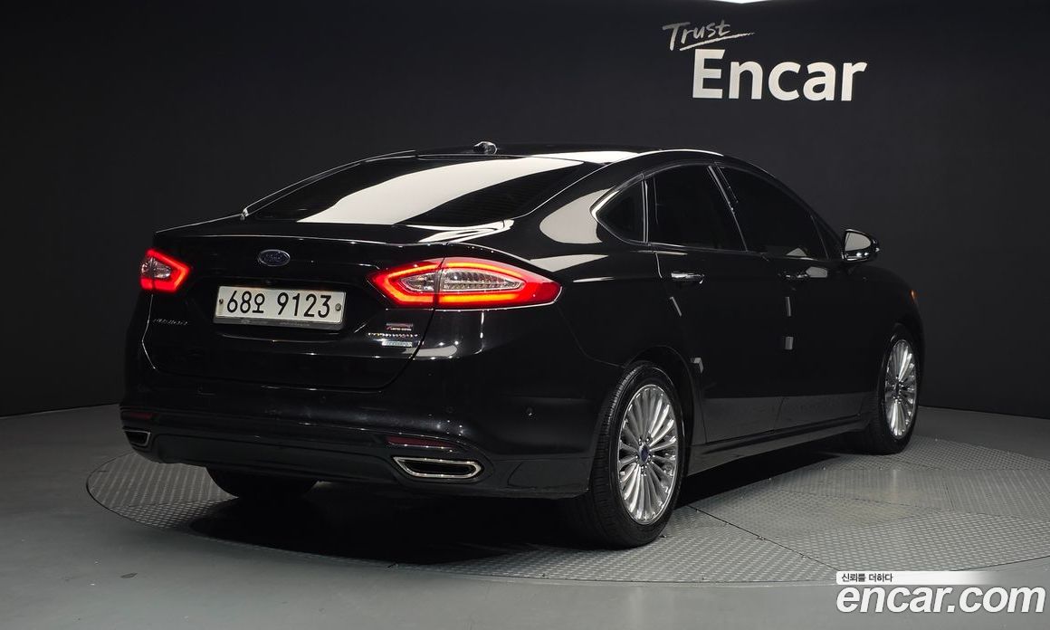 Ford Fusion фото 2