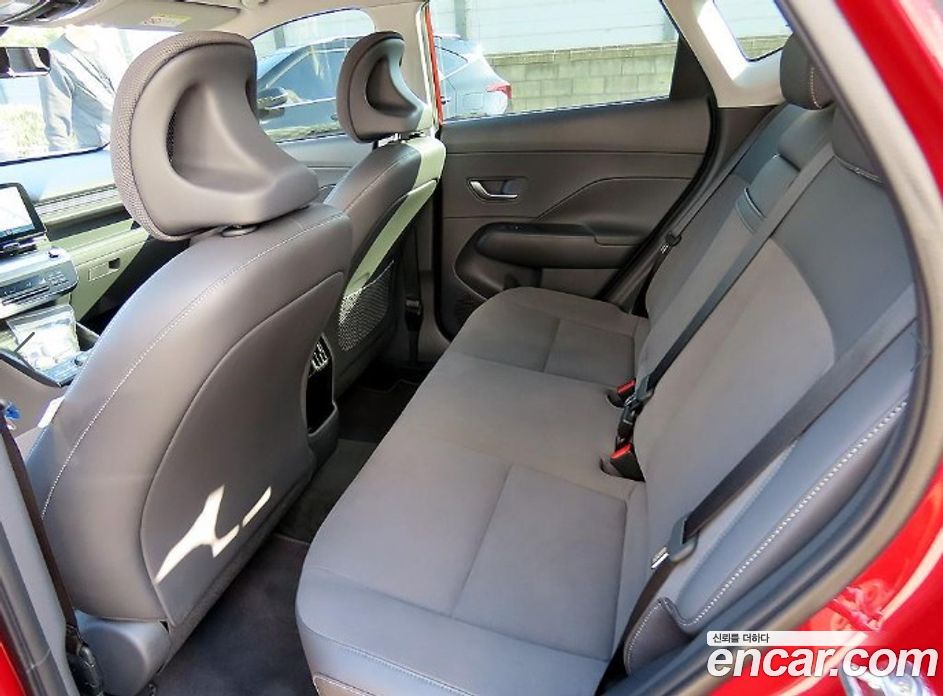 Hyundai Kona (SX2) фото 6