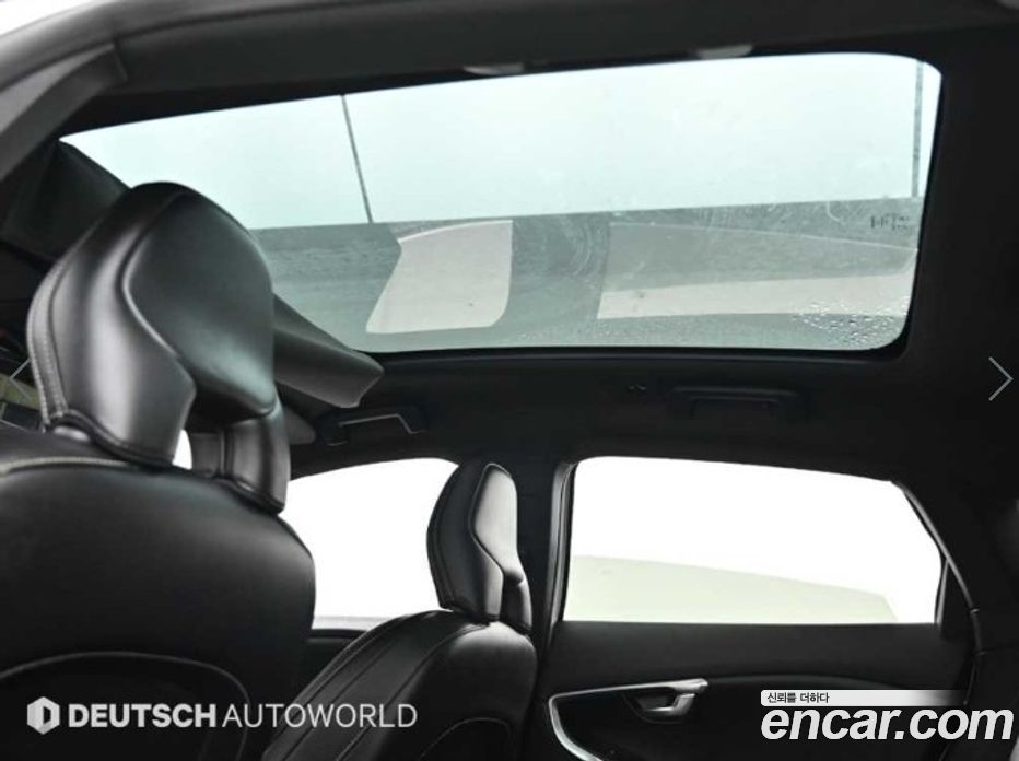 Volvo V40 фото 18