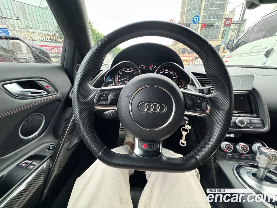Audi R8 фото 10