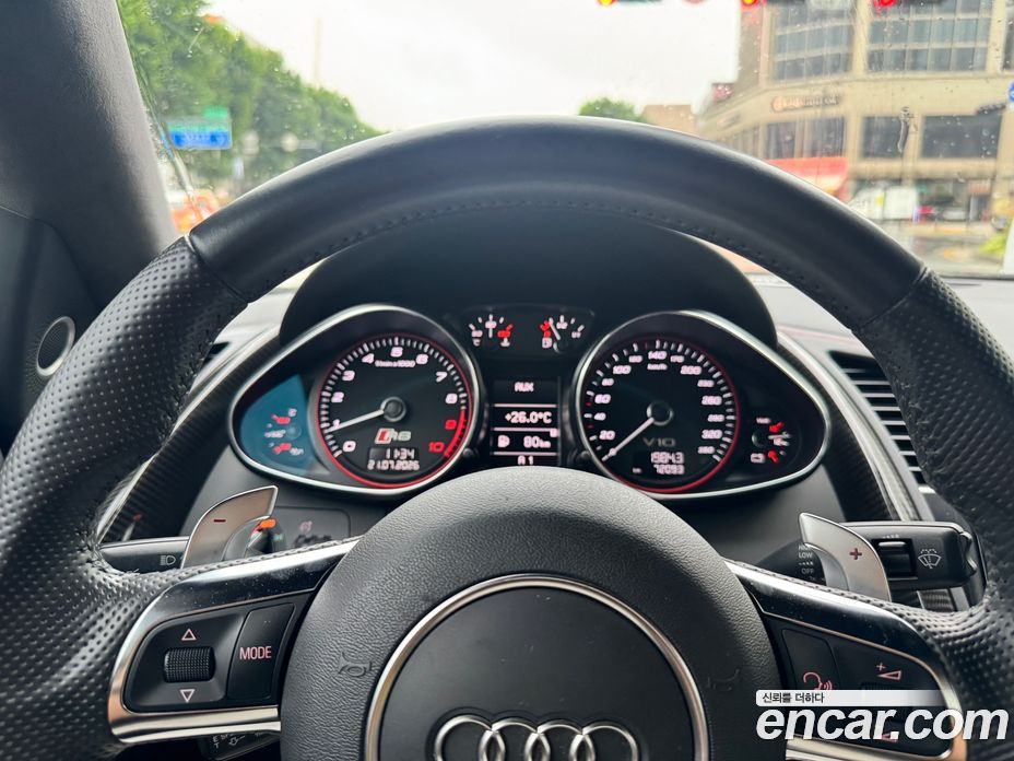 Audi R8 фото 14