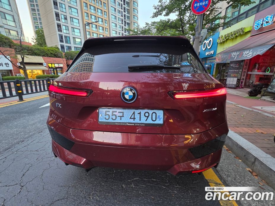 BMW iX фото 2