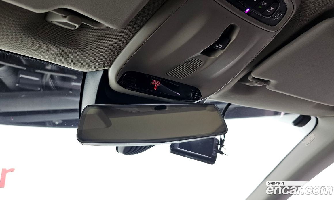 Volvo V40 фото 16