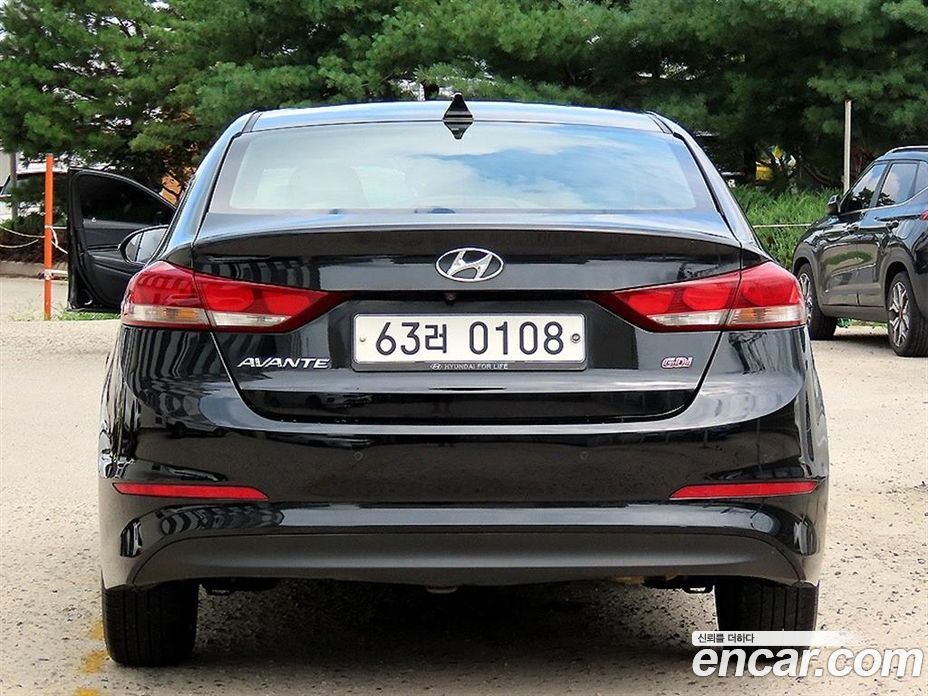 Hyundai Avante (AD) 6th Gen фото 4