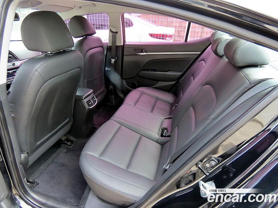 Hyundai Avante (AD) 6th Gen фото 6