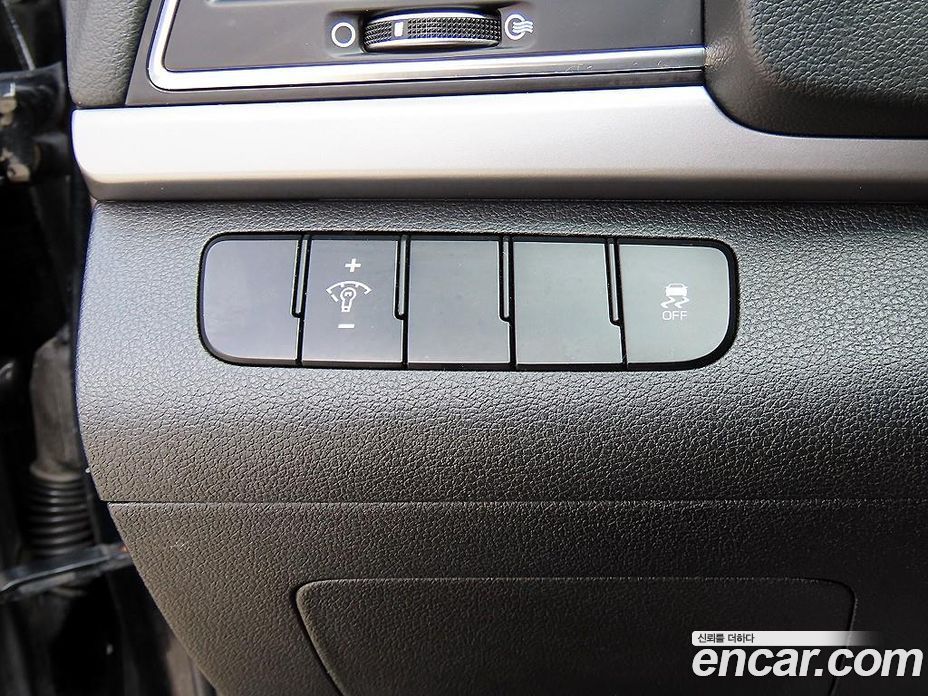 Hyundai Avante (AD) 6th Gen фото 12