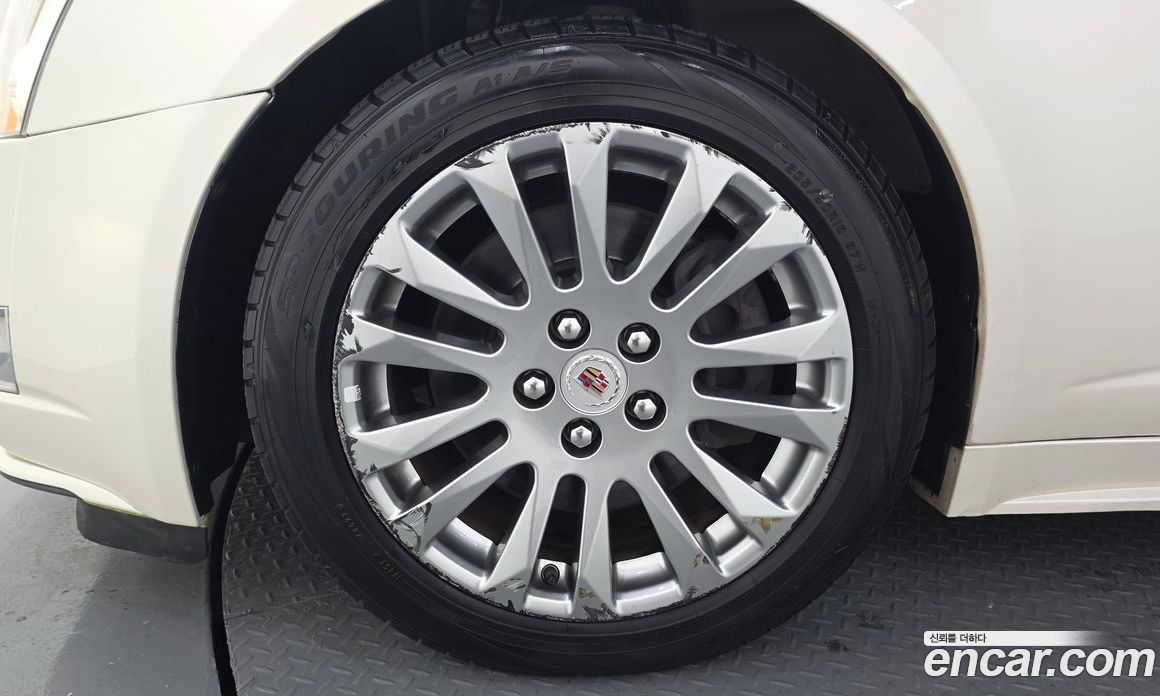 Cadillac CTS 2nd Gen фото 5