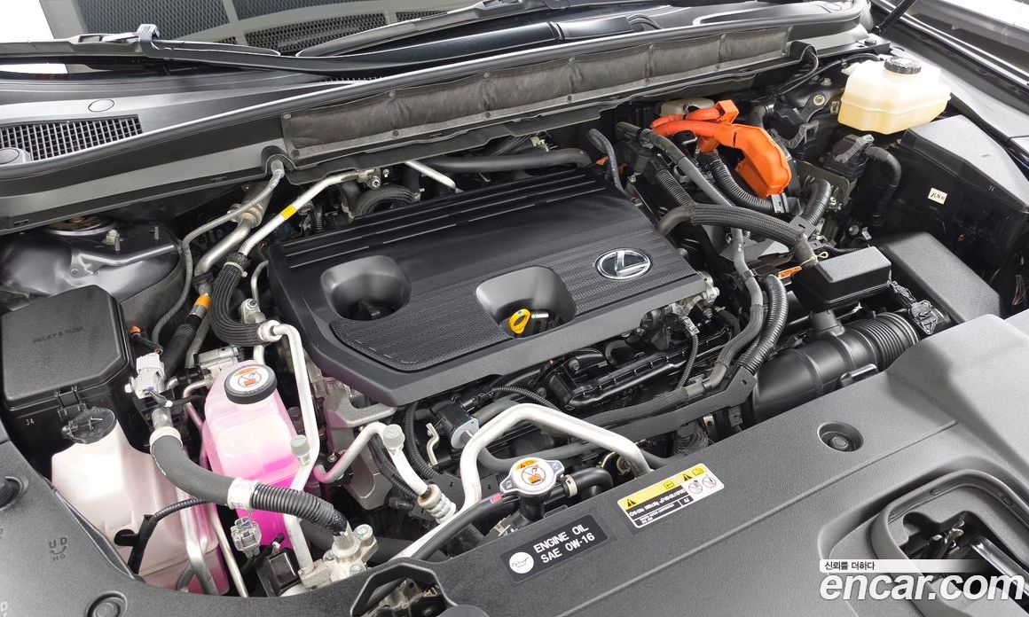 Lexus RX450h+ 5th Gen фото 6