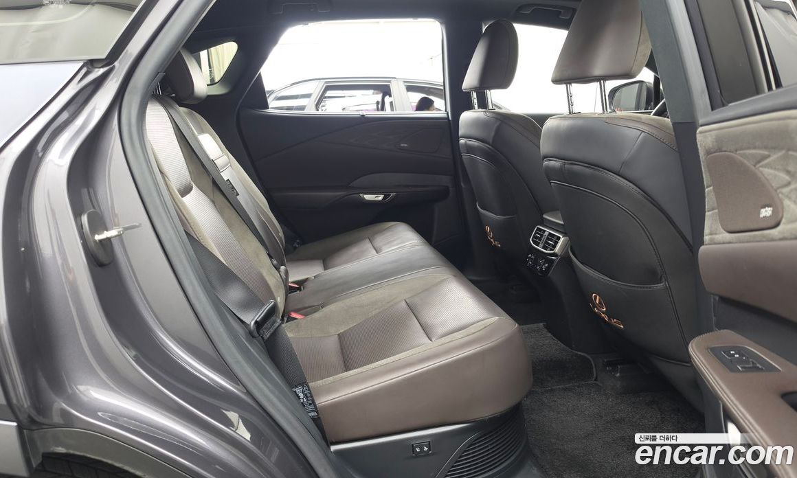 Lexus RX450h+ 5th Gen фото 12