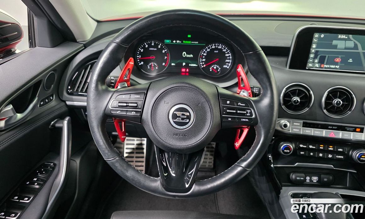 Kia Stinger фото 12
