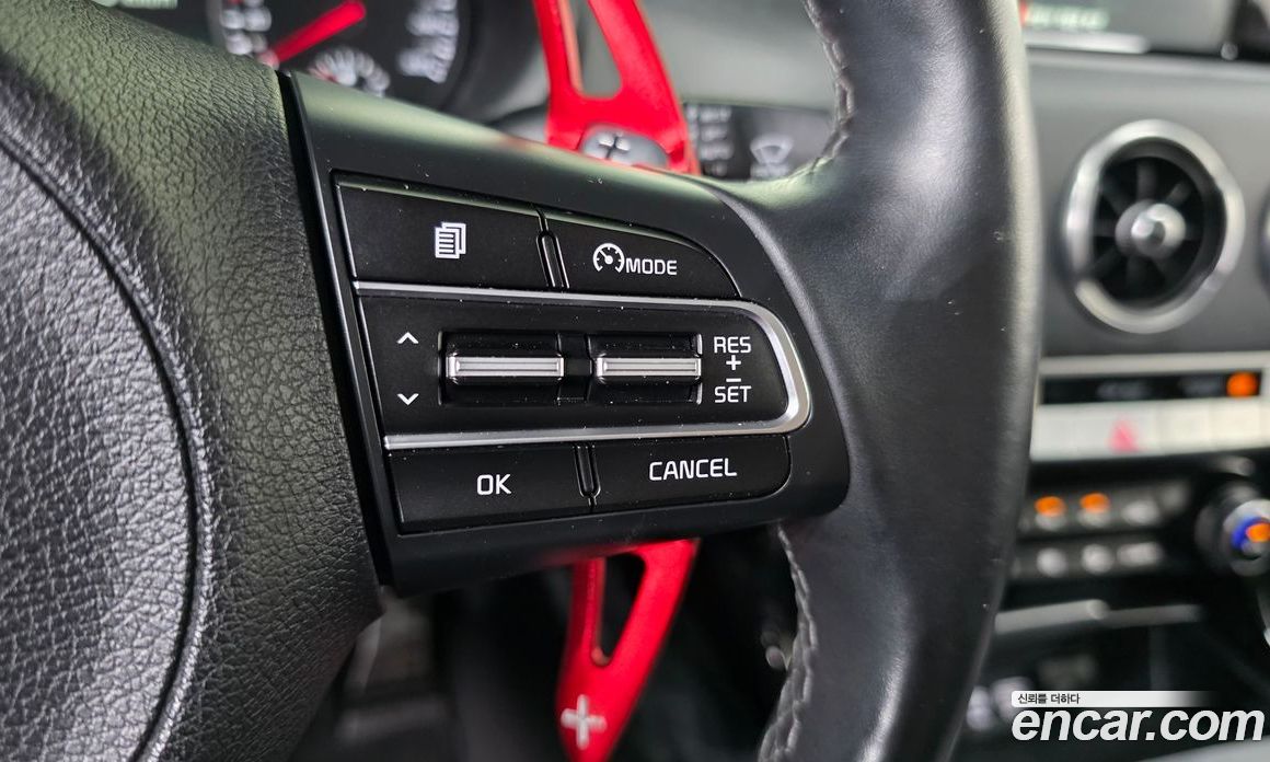 Kia Stinger фото 17