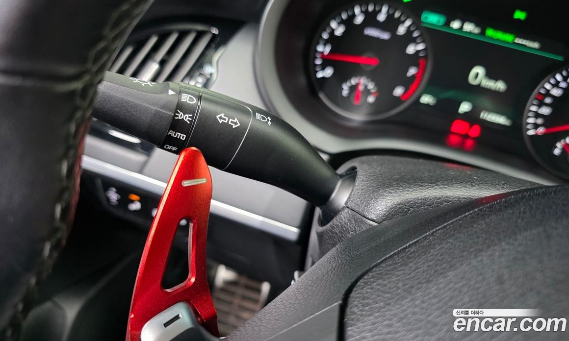 Kia Stinger фото 27