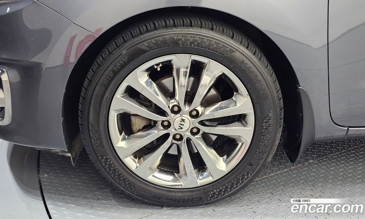 Kia Carnival 3rd Gen фото 5