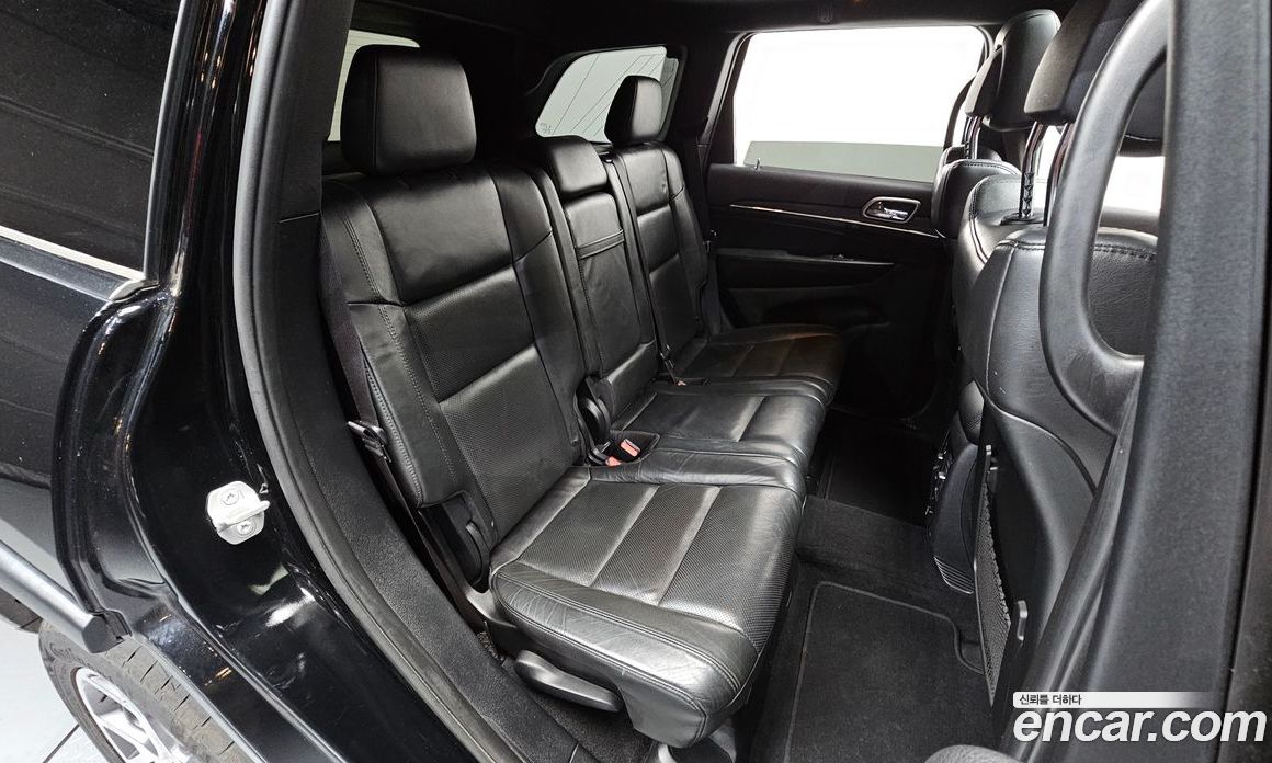 Jeep Grand Cherokee (WK) фото 11