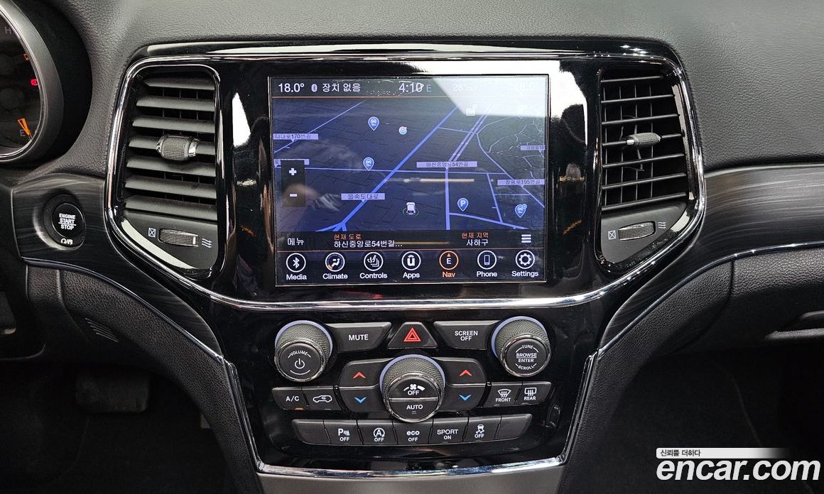 Jeep Grand Cherokee (WK) фото 14