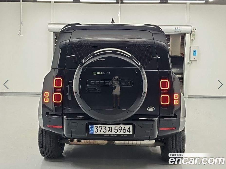 Land Rover Defender (L663) фото 3