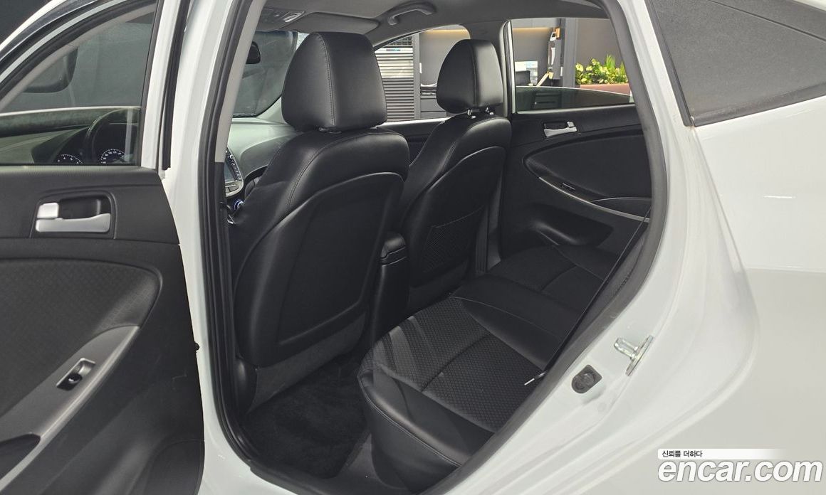 Hyundai Accent (New Type) фото 10