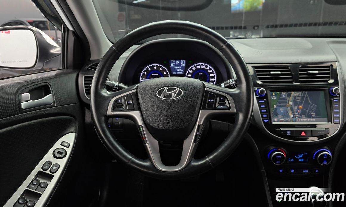 Hyundai Accent (New Type) фото 11