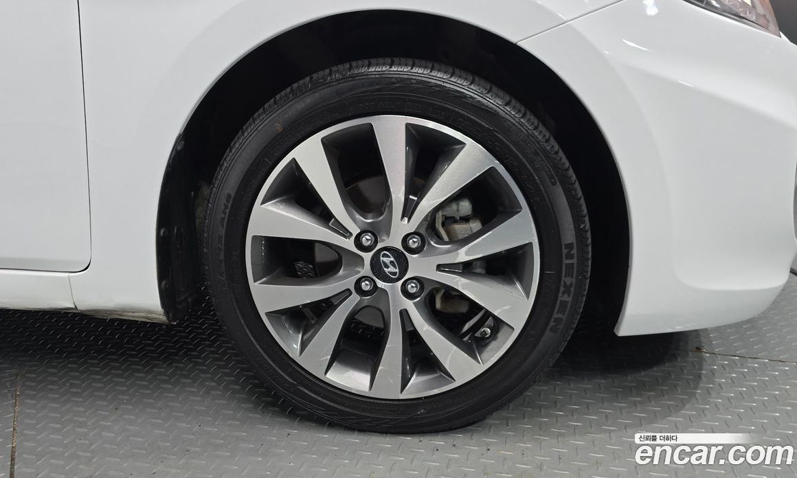 Hyundai Accent (New Type) фото 21