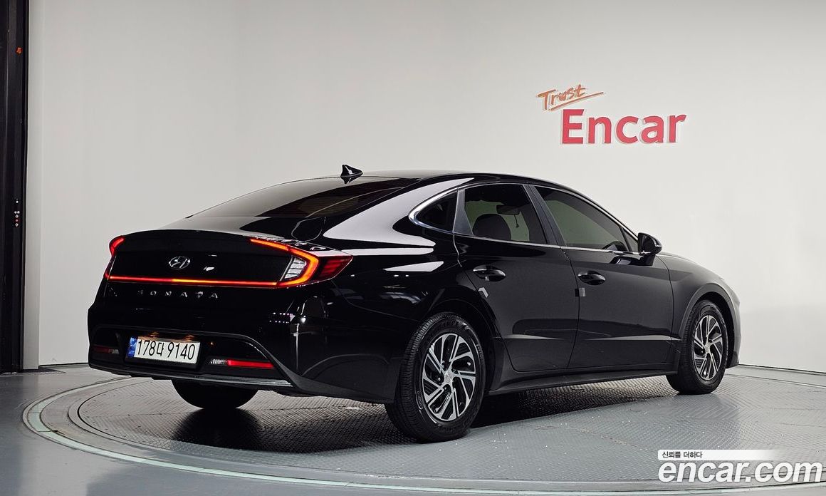 Hyundai Sonata Hybrid (DN8) фото 2