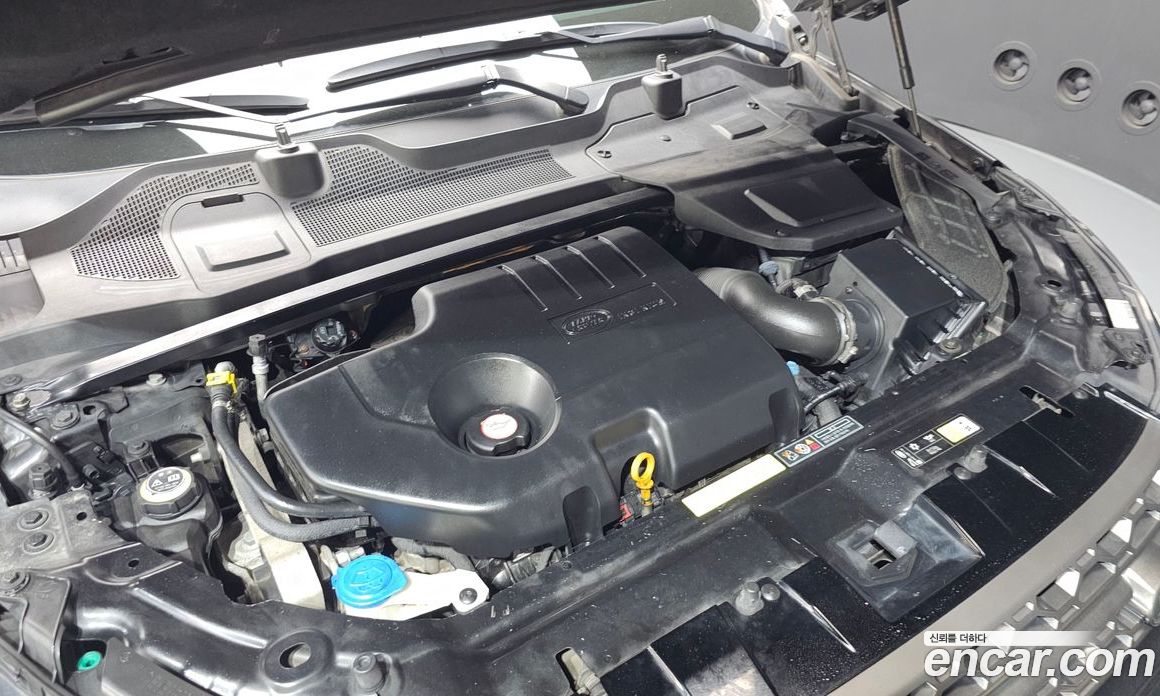 Land Rover Discovery Sport 1st Gen фото 6