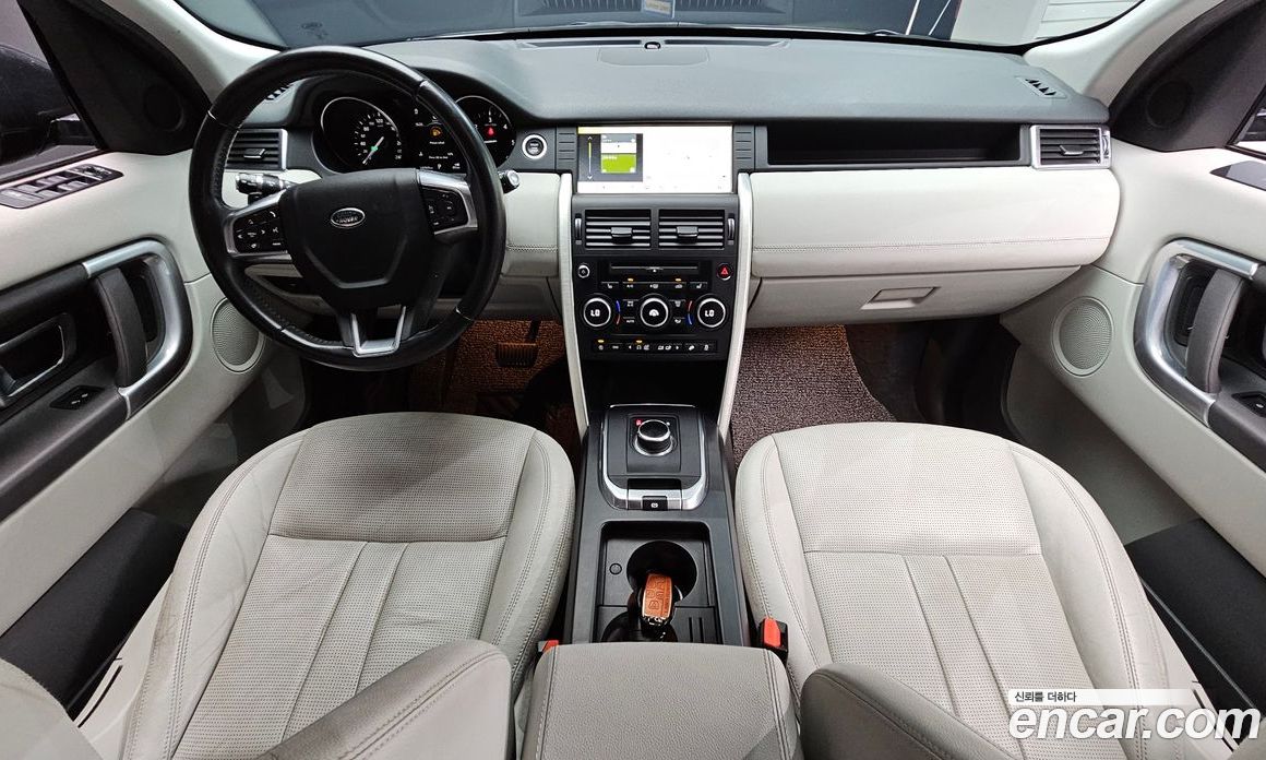 Land Rover Discovery Sport 1st Gen фото 7