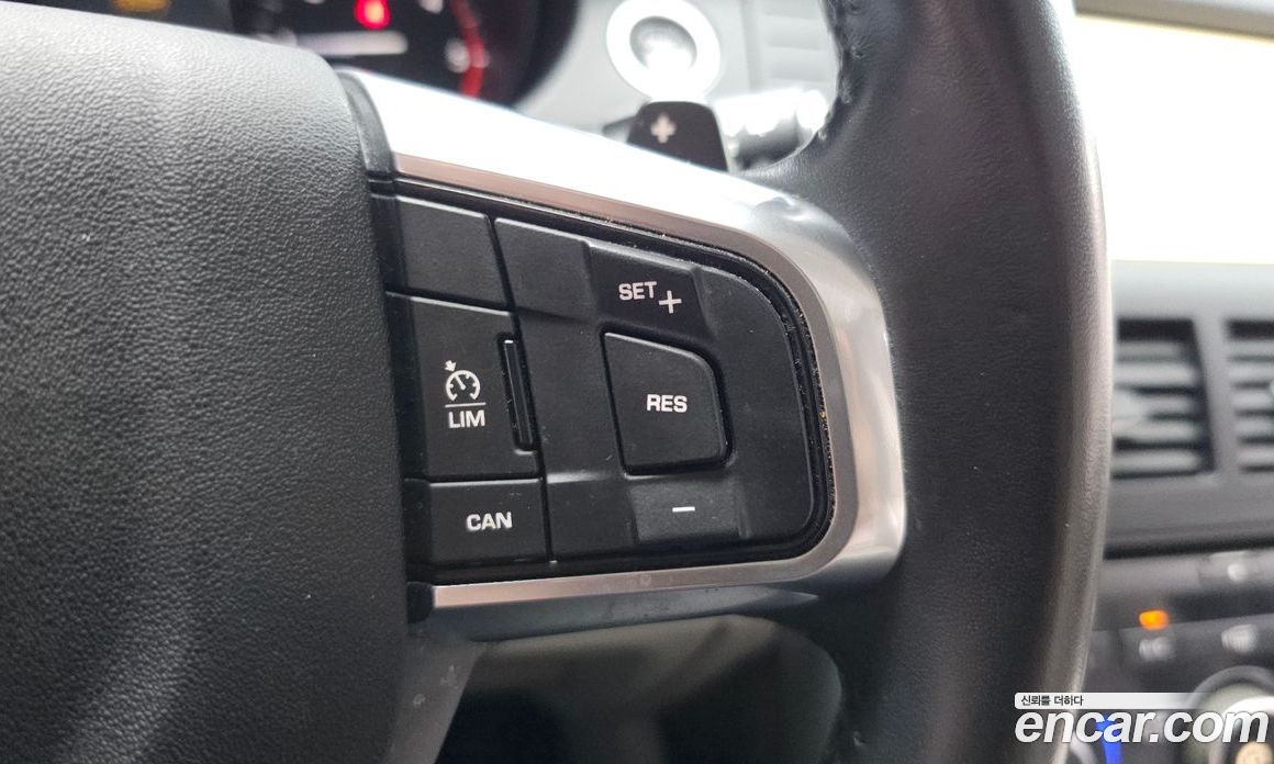 Land Rover Discovery Sport 1st Gen фото 16